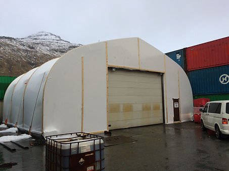 Høll úr Krympiplasti