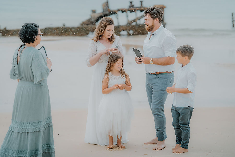 Bulwer Wrecks Intimate Elopement with Moreton Island Celebrant