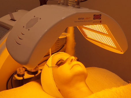 Women getting OxyLight Facial 