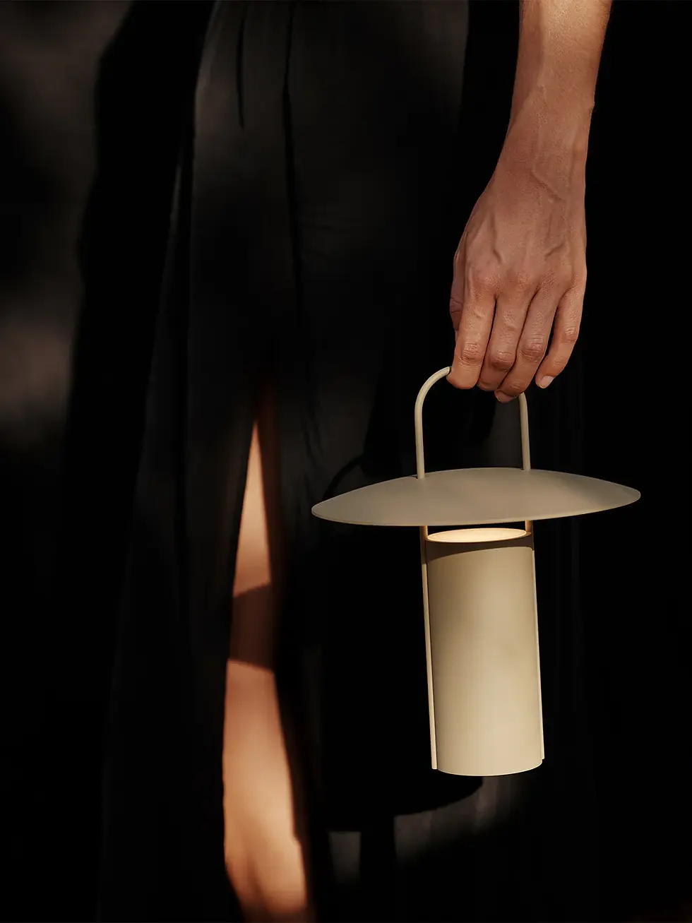 MENU_Ray_Table_Lamp