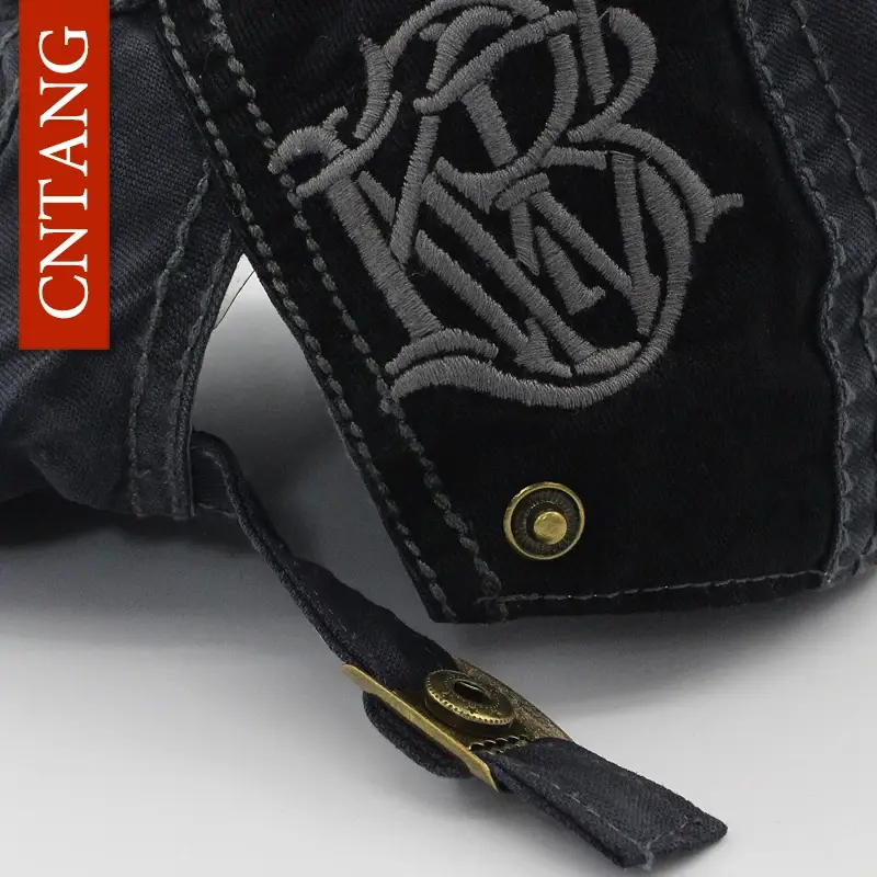 Thumbnail: CNTANG Casual Letter Embroidery Skull Beret