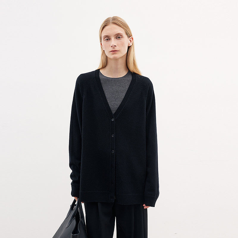 Thumbnail: Australian Merino Wool Loose V-Neck Wool Knitted Cardigan