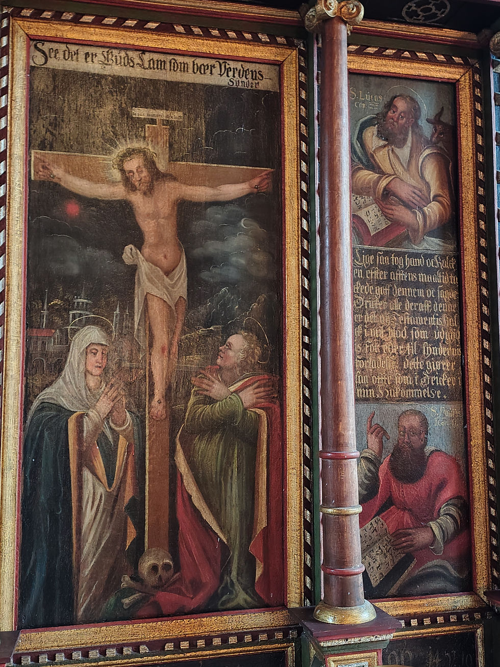 hele landsbyen var håndværkere, før den regelmæssige kirkegang om søndagen, med ren opium & spacecake til nadveren - og hermed tilspørger jeg dig, min udkårne tyrannusaurus rexine, hvordan vores børn skal tjene, til deres egne dage & veje, når deres moderlige forbillede, a baffled queen, came with buckets of moonbeams - but not a single honor, to call her own?