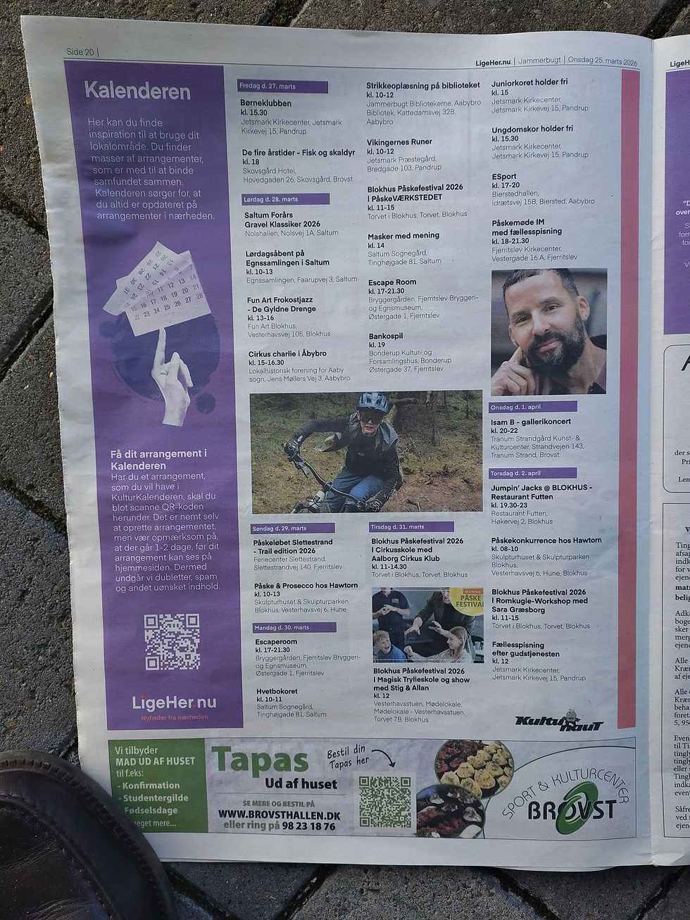 diverse kulturelle udbydere, inviterer til hver deres forsamling i lokal-avisen, som det står frit for enhver at deltage i.