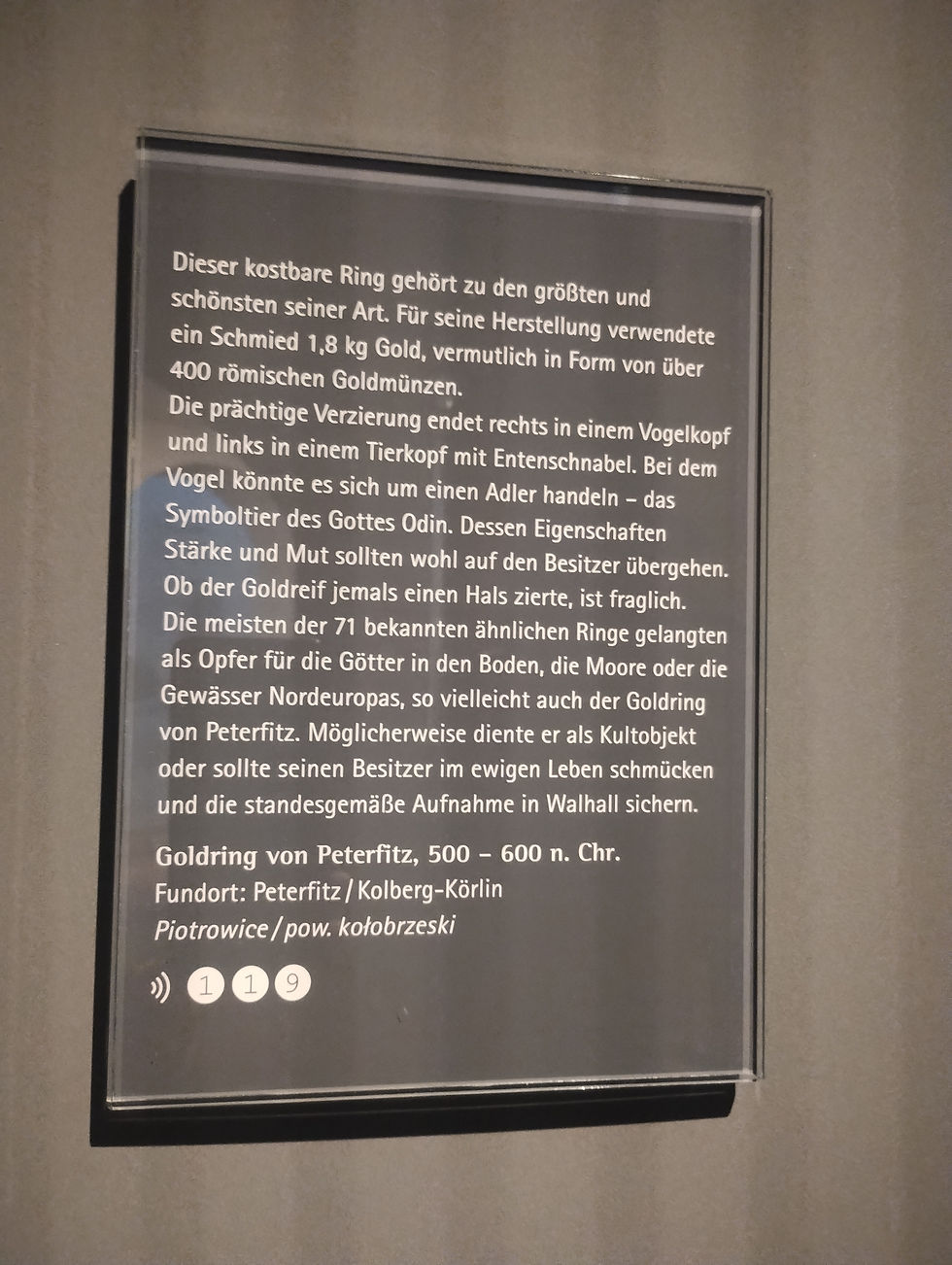 med enclosures 400 ac, gik vi fra pragmatisk fordelings-økonomi, til ase-tro & selv-ejerskab, og fra 850-1250; rom 2.0.