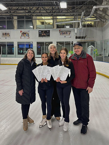 Gold FS, Ale and Marianne.jpg