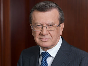 Глава «Газпрома» Зубков летит в библиотеку Зауралья, в которой жили его предки