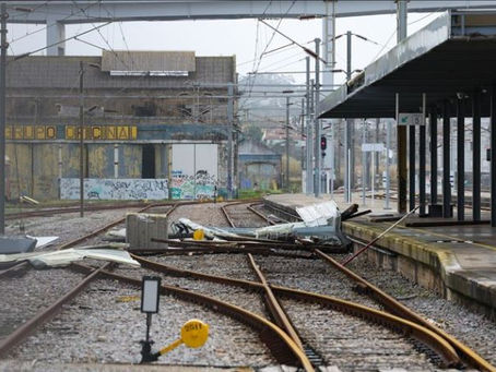 Tráfego ferroviário afetado em várias linhas