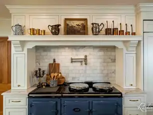 Embracing Mixed Metals: Bringing Warmth and Style to Your Kitchen