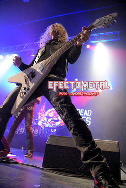 THE DEAD DAISIES