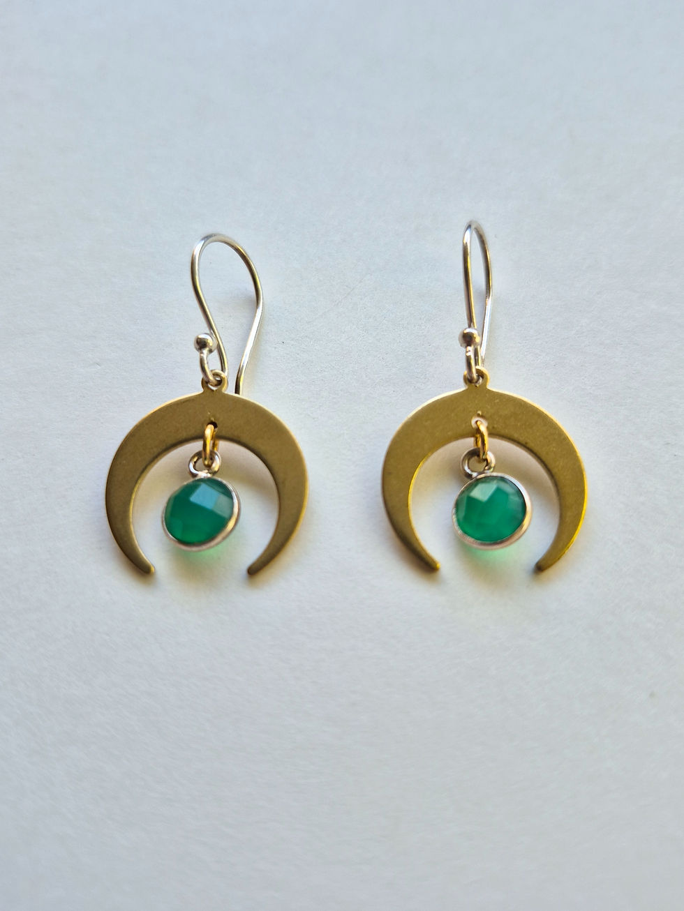 Little Moon Earrings - Green Onyx (Gold)