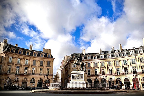 place de victoires_edited_edited.jpg