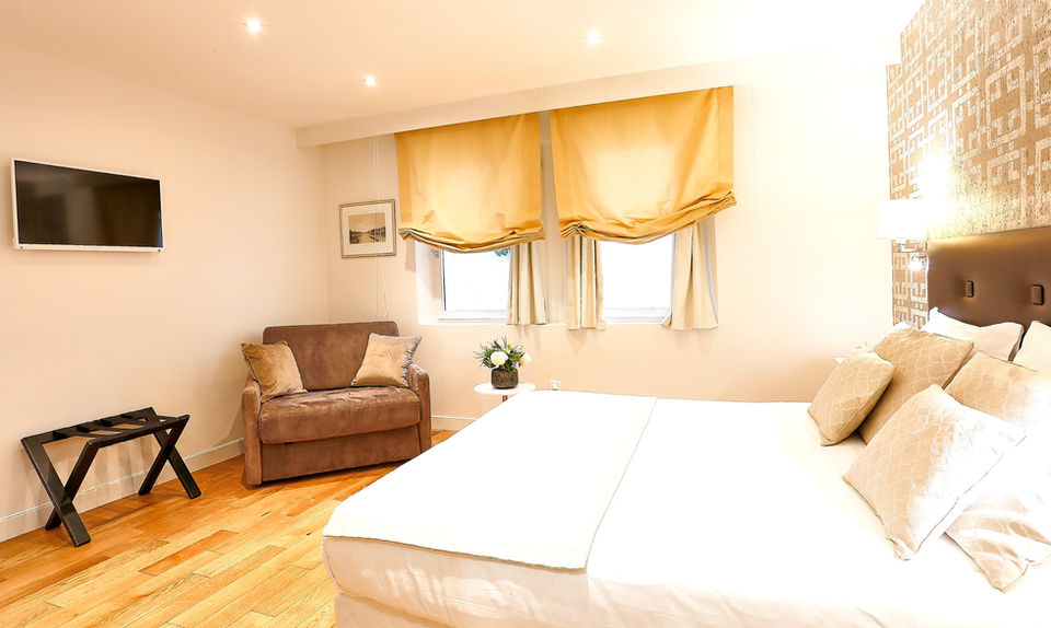 Parisian studio apartment in the city centre