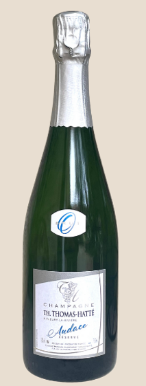 Assemblage conservé en cave pendant 24 mois minimum, avec 40% de nos vins de réserves comp