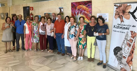El Hospital La Inmaculada acoge una exposición de pintura con motivo del Día Mundial del Alzheimer.