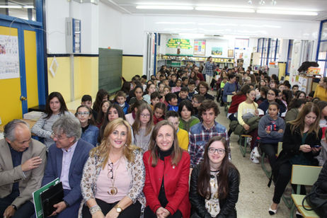 Alumnas del CEIP Adela Díaz y el IES Nicolás Salmerón ganan los primeros premios del Certamen ‘Solid