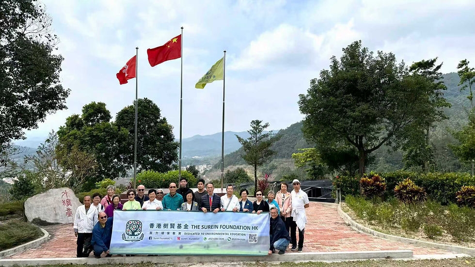 升旗台前：為美好的一天留下完美句點！