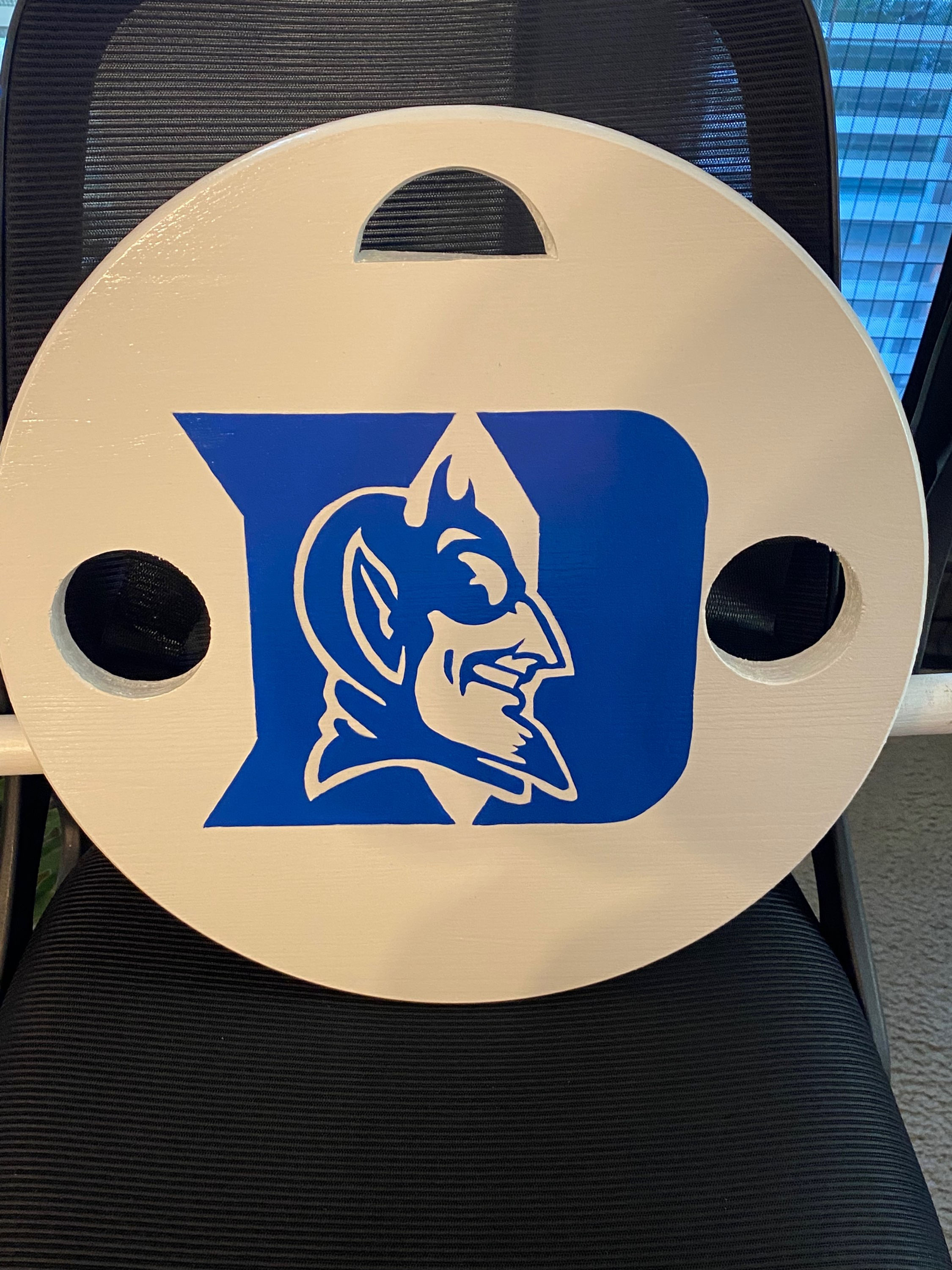 Handpainted portable beach table - Duke 