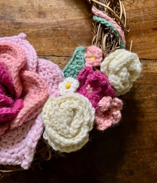 Thumbnail: Crochet flower wreath