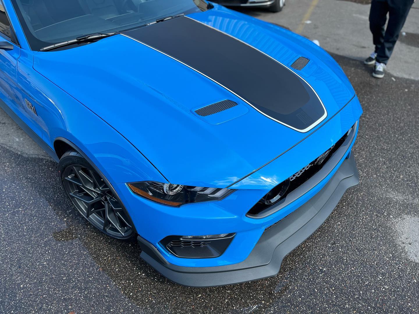 Slick Finish vehicle customization build
