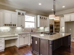 White Kitchen Cabinets 1