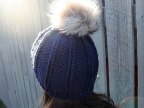 Reverse Beanie: Free Pattern
