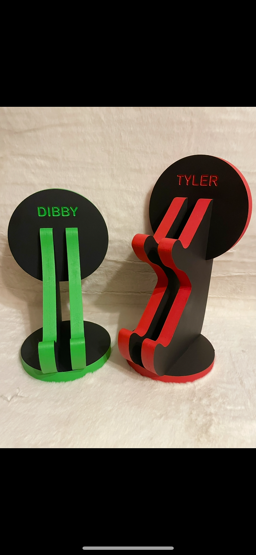 Thumbnail: Double controller/headset holder