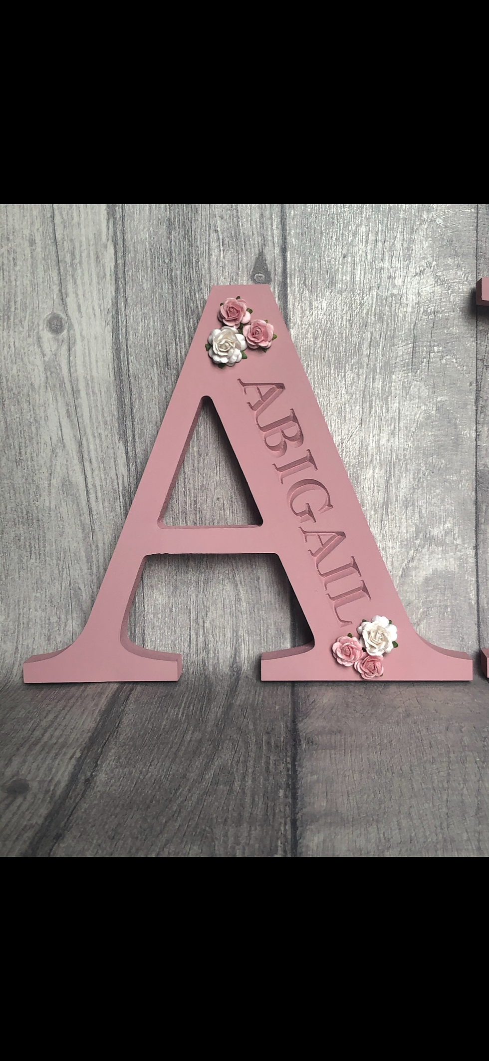 Thumbnail: Freestanding floral initial