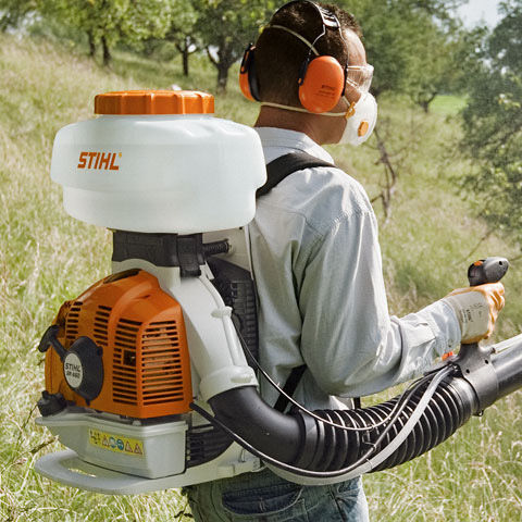 Thumbnail: STIHL SR 450 Professional Mistblower