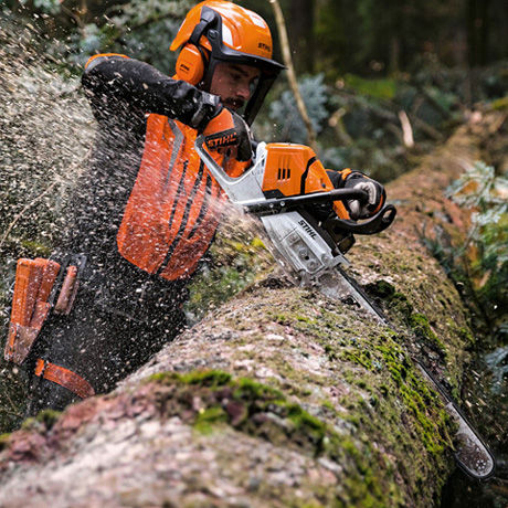 Thumbnail: STIHL MS 500 i Fuel Injected Professional Chainsaw
