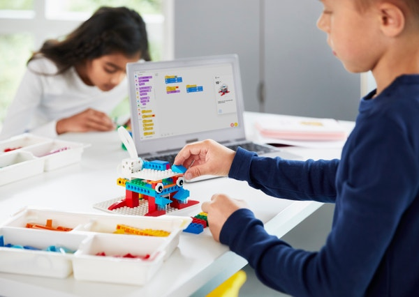lego spike essential kit for primary grade stem education