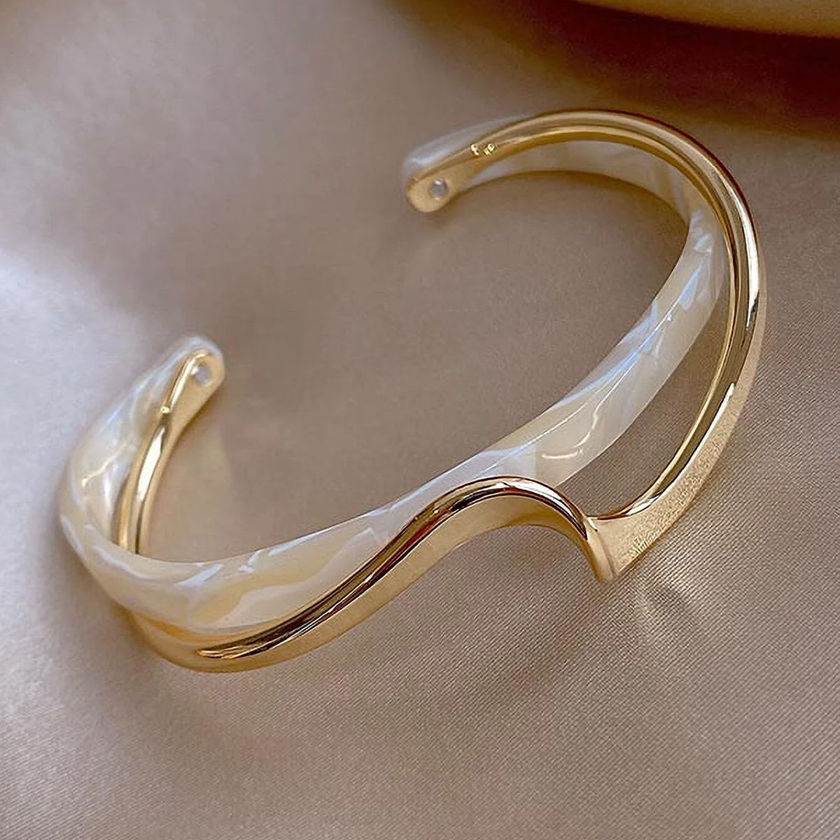 Éclat de Perle Bracelet