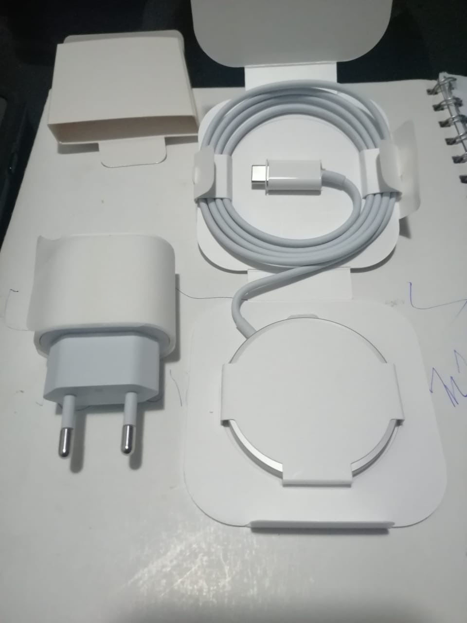 Miniatura: Carregador Premium para Linha iPhone - Indução e com fio