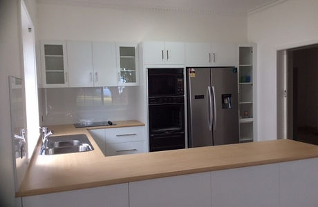 29258408_2004289959822867_61728498295808