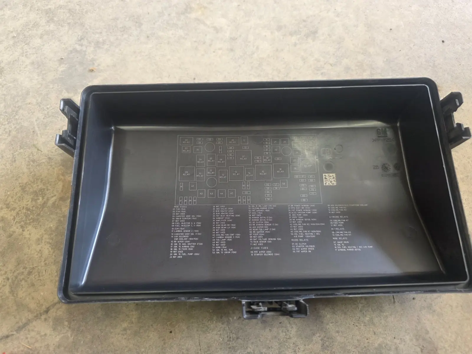 GM 94552221 - 2015 Chevrolet Cruze, 1.4L Fuse Box / Relay Block PDM