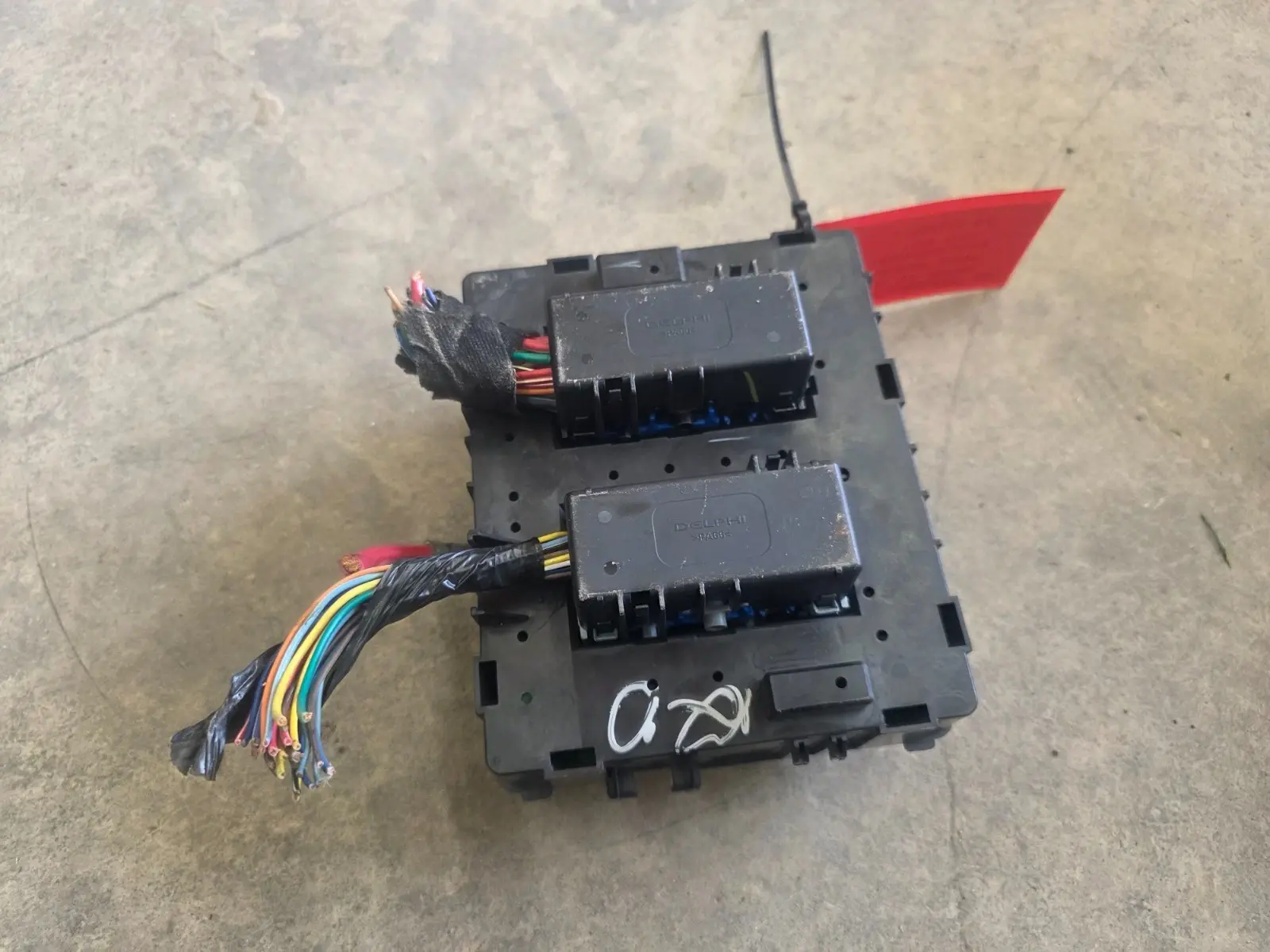 GM 22778077 - 2012 Chevrolet Express, 4.8 Fuse / Relay Box / Block PDM