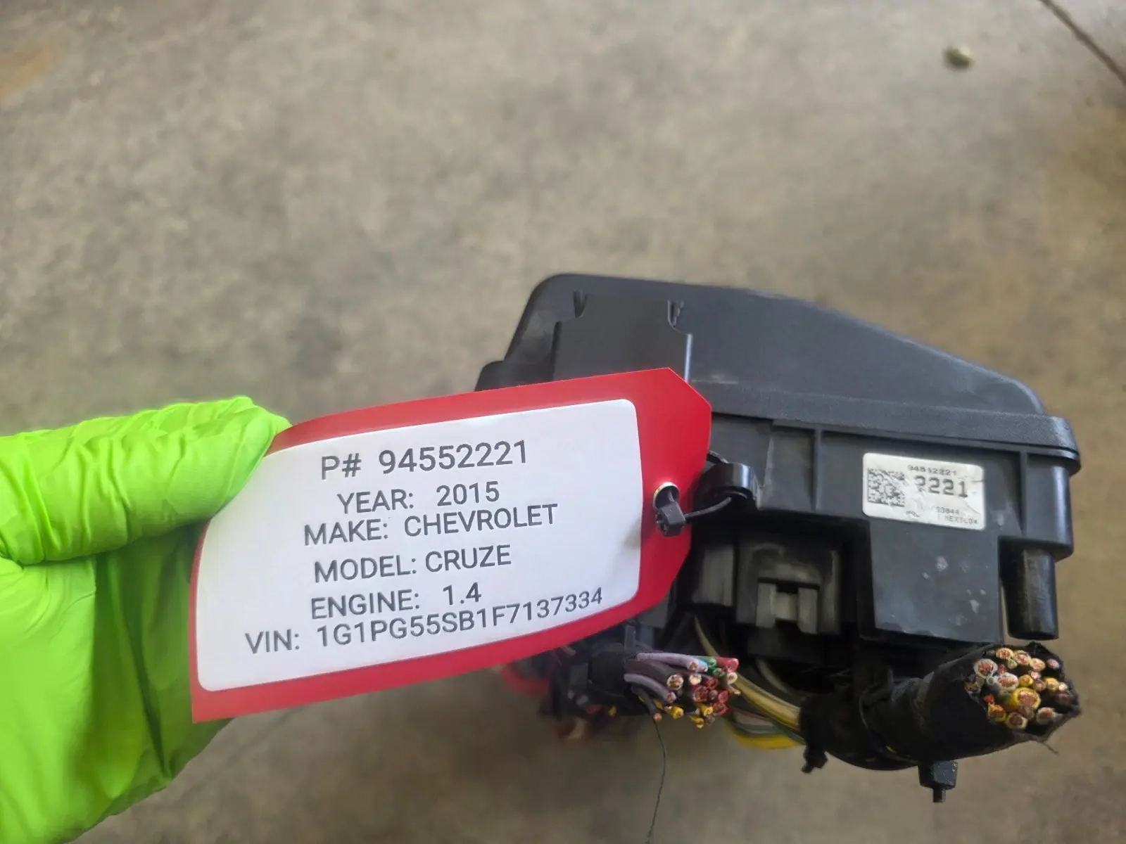 GM 94552221 - 2015 Chevrolet Cruze, 1.4L Fuse Box / Relay Block PDM