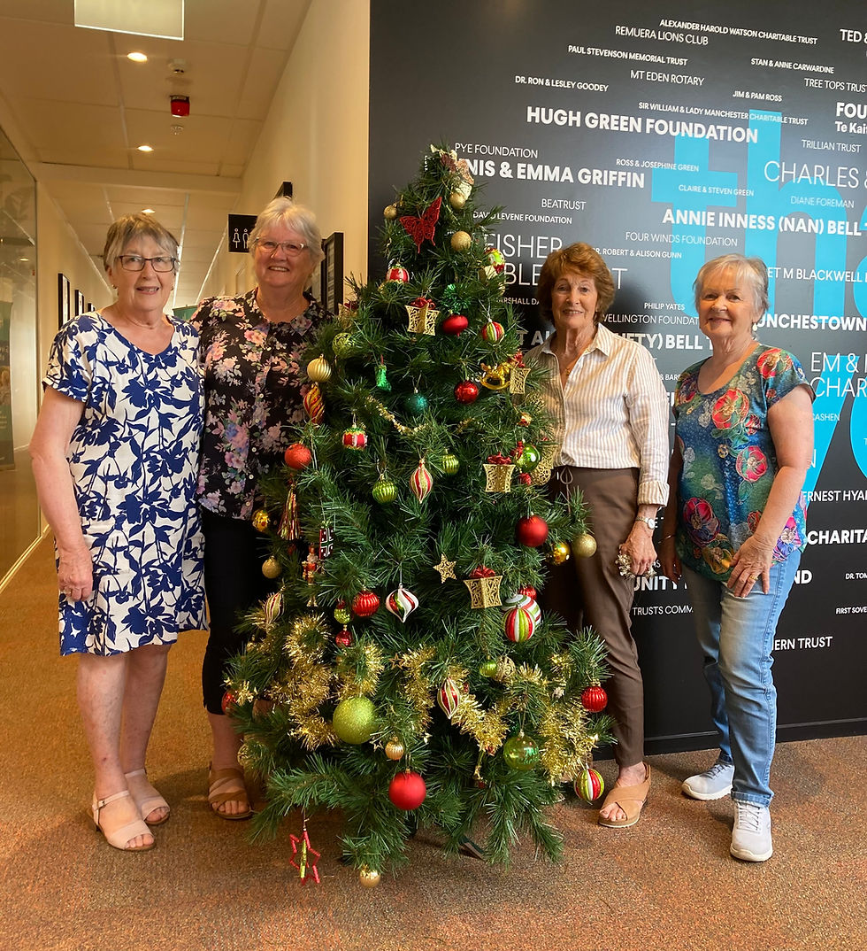 Lyn McKenzie (Quota Auckland), Glenys Best, Pam Ross, and Deidre Carwell (Quota Papakura) during last year’s Christmas tree decorating.