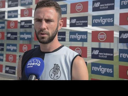 "Venho com o objetivo de ganhar tudo"