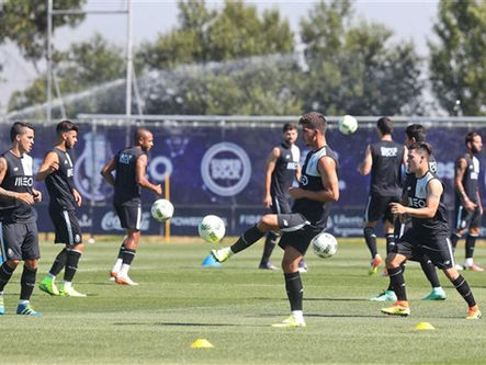 Aboubakar foi a novidade da manhã no Olival