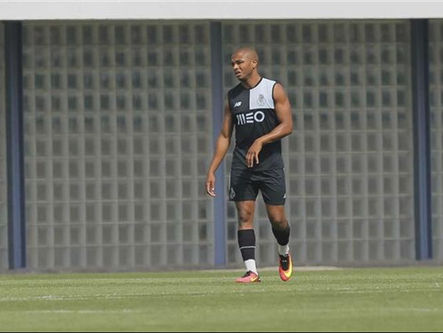 Brahimi teve de abrandar