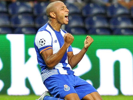 Brahimi transferido? Na Argélia dizem que sim