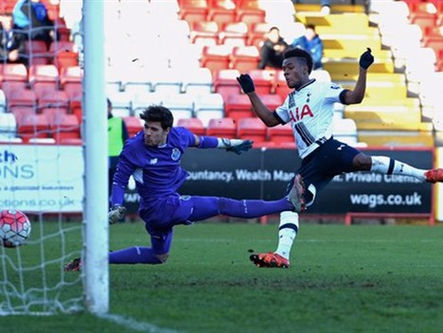 Dragões perdem com o Tottenham