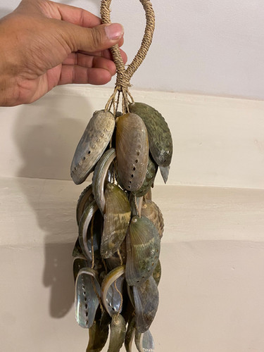 MATA TUJUH SHELL RATTLE | RICHARD OLATUNDE