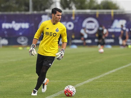 Espanha: Andrés Fernández está de saída do FC Porto