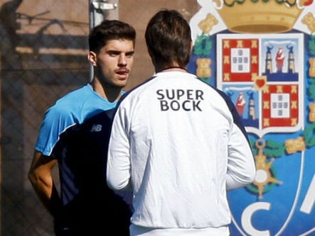 Rúben Neves é o mais jovem a completar 50 jogos