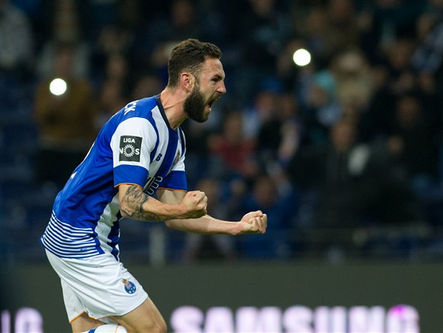 Miguel Layún apontado ao Real Madrid