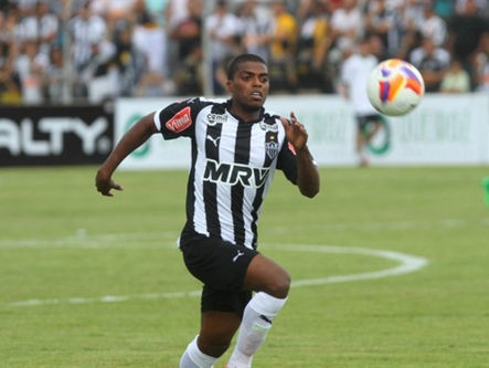 Jemerson pode rumar ao Dragão