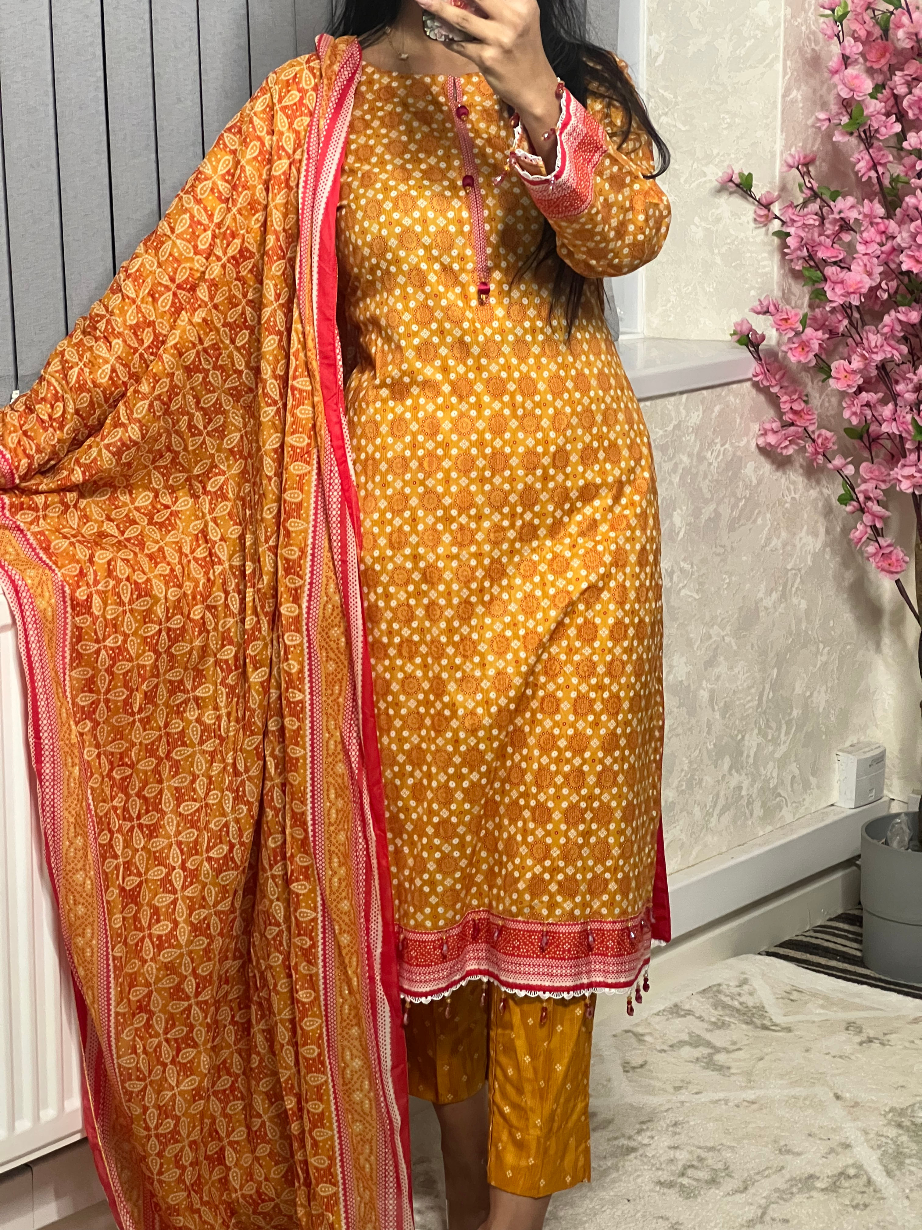 PRETBYAZIZA BASICS 024