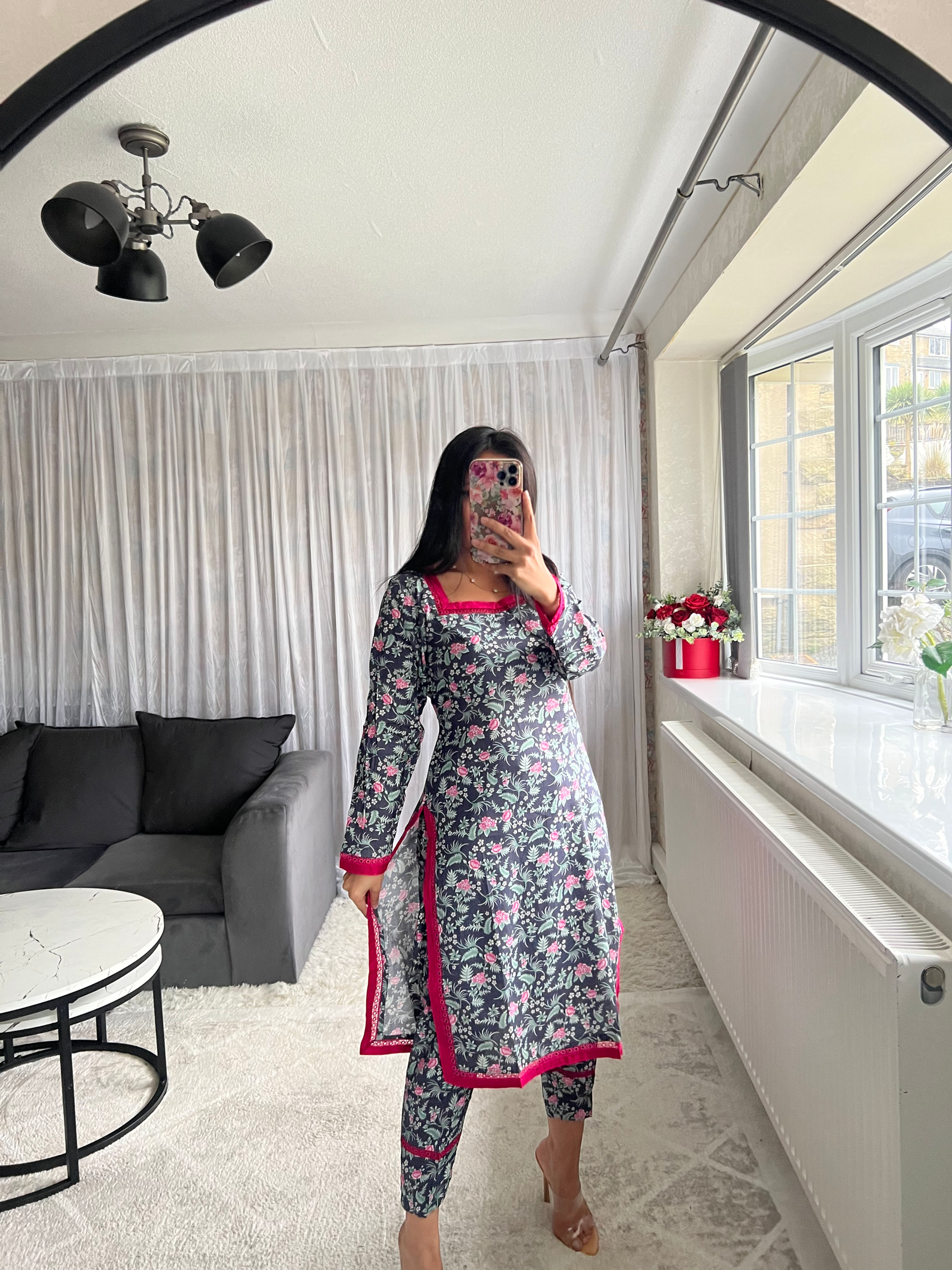 PRETBYAZIZA BASICS 035